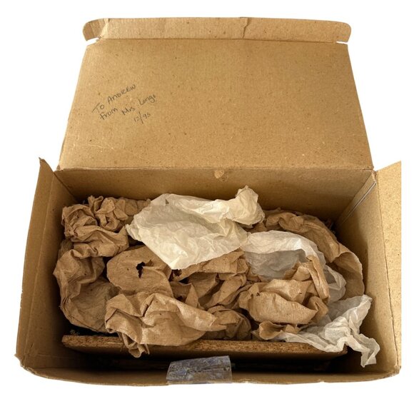 Vintage 90s Miracle of Bethlehem Hand-Painted Porcelain Nativity Set Wood Manger - Picture 6 of 11